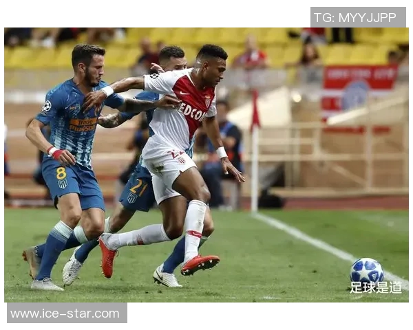 巴黎圣日耳曼主场大胜摩纳哥，压哨进球领跑法甲积分榜