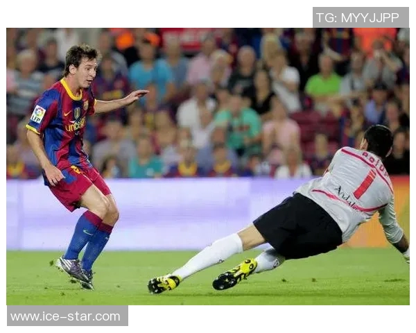 巴萨主场大胜比利亚雷亚尔，梅西破门豪取帽子戏法