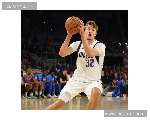 卢卡奇复出表现抢眼，独行侠主场大胜太阳