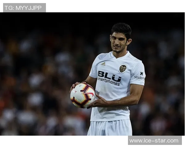 瓦伦西亚主力前锋因伤赛季报销，前锋荒危机迫在眉睫